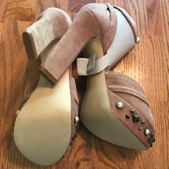 NIB Guess Kenzie 2 Studded Peep Toe Heels 8.5M - Picture 8 of 16